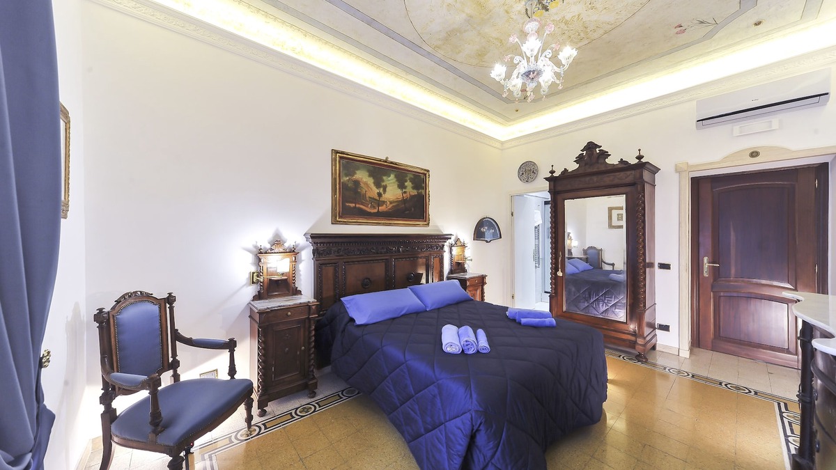 Esquilino Apartment | Historic Center - Luxury Holiday Home - Termini Station - Colosseum - 6 pax -120 m