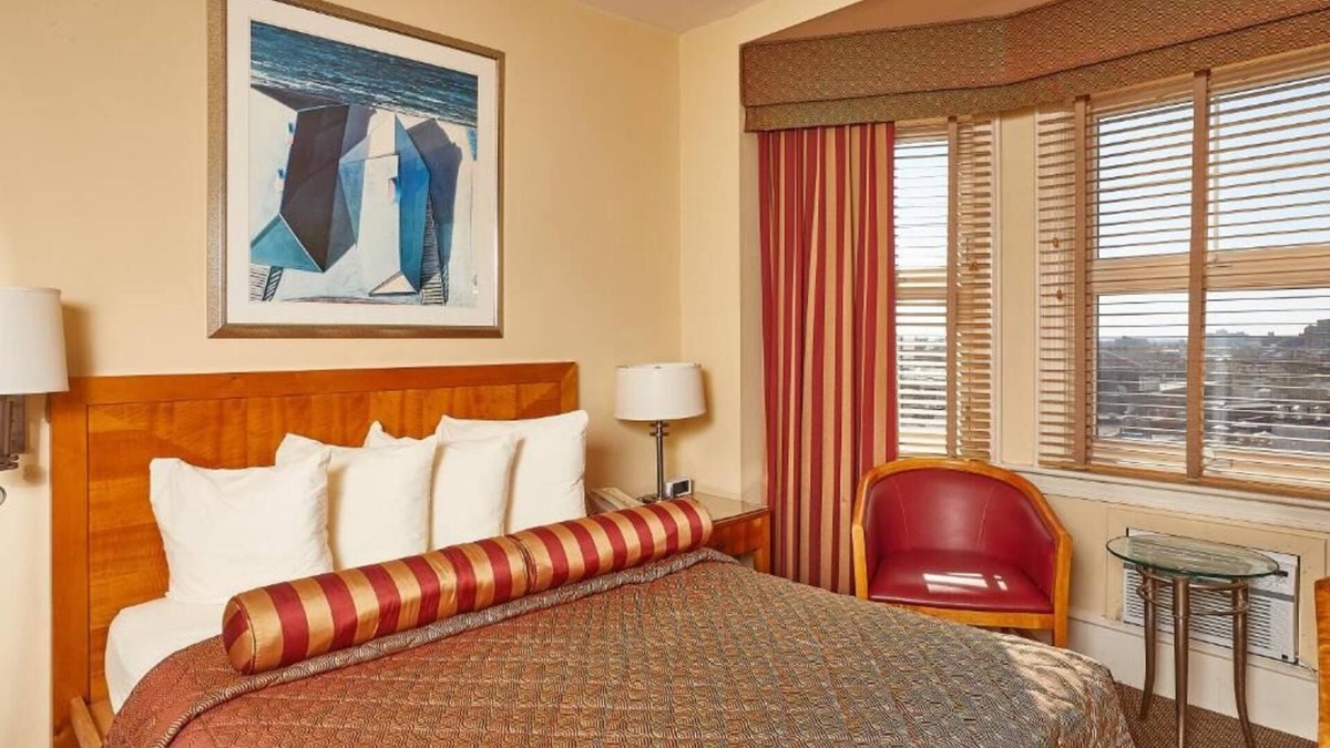 Gayborhood Hotel | Historic Charm in Boutique Hotel Room – Free Breakfast