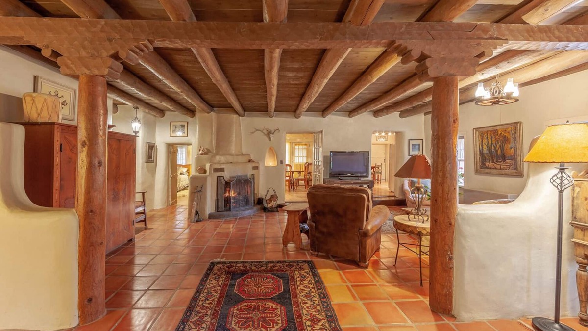 Taos House | Historic charm of old Taos with modern amenities. Very best location!