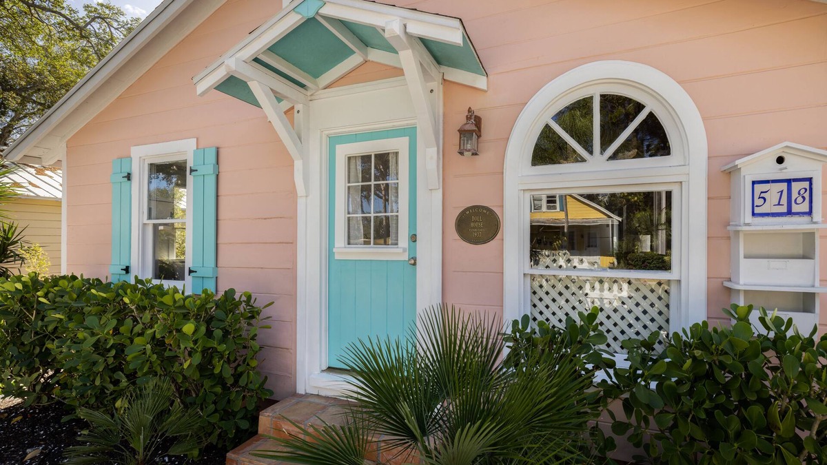 Downtown House | Historic Cottage in Downtown Sarasota