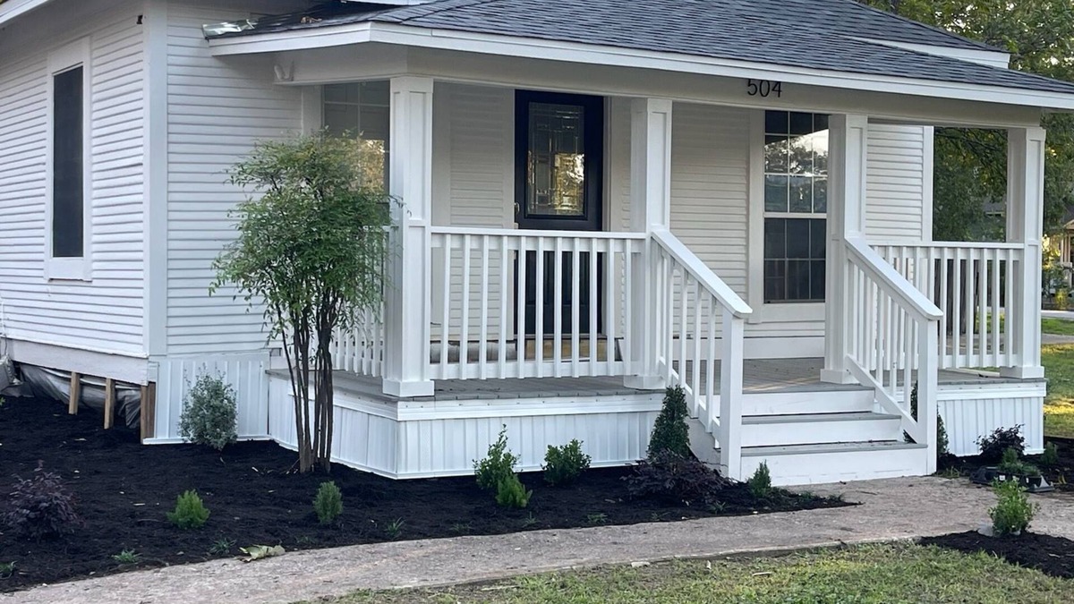 Georgetown House | Historic Cottage in Old Town-The Pearl