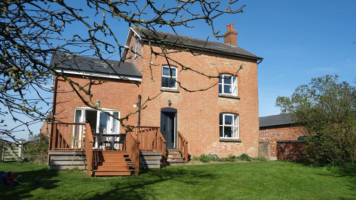 Sibbertoft Other | Historic cottage with a large scenic garden, located on a working farm