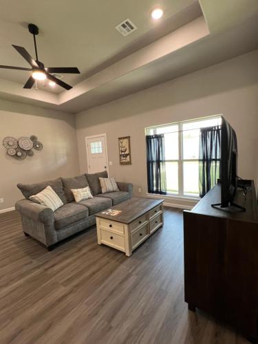 Coweta House | Historic Coweta Broadway District