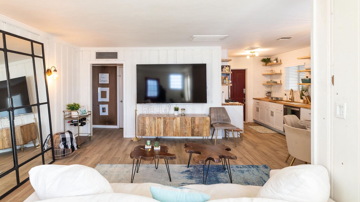 Encanto Cottage | Historic Cozy and Aesthetic Cottage w/Private, Safe Pet-Friendly Yard
