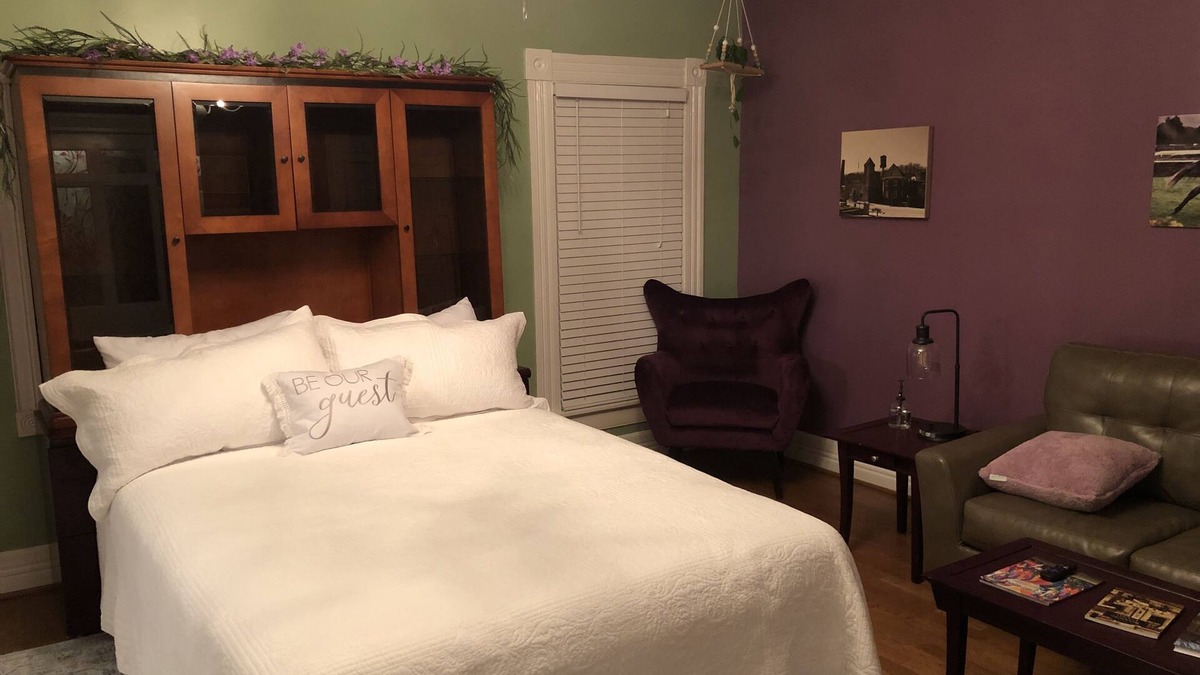 Versailles Apartment | Historic Downtown Morgan Street Apartment - Pet Friendly!