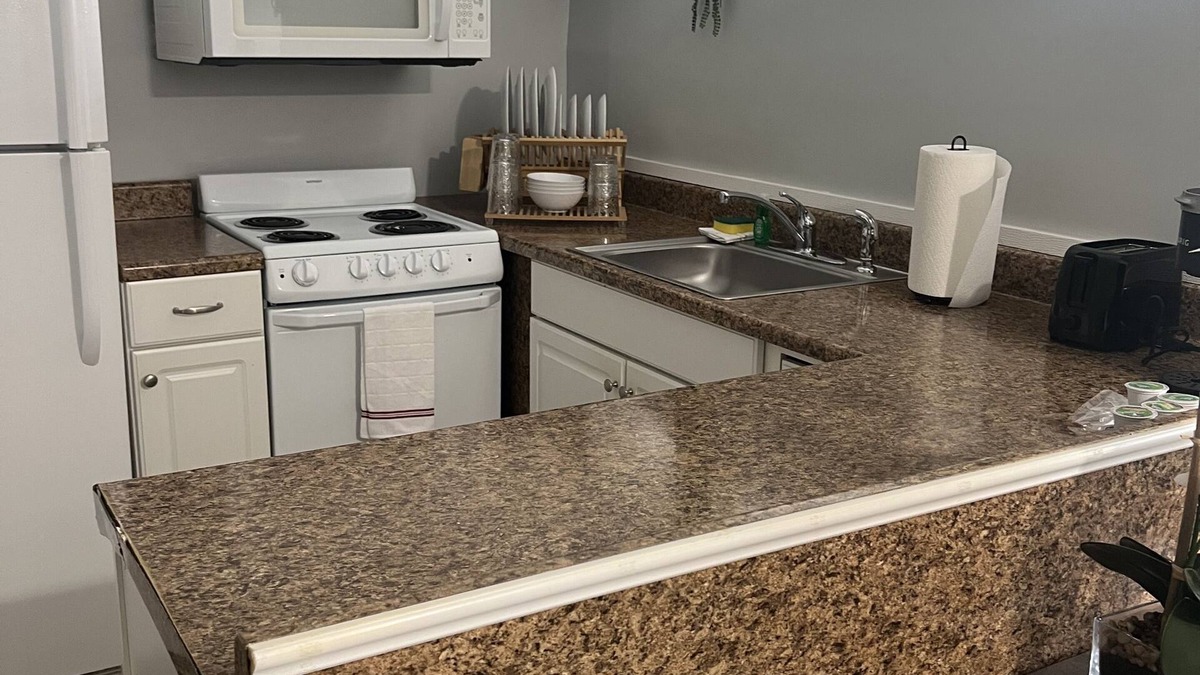 Morgantown Apartment | Historic Downtown Studio steps from eateries & WVU