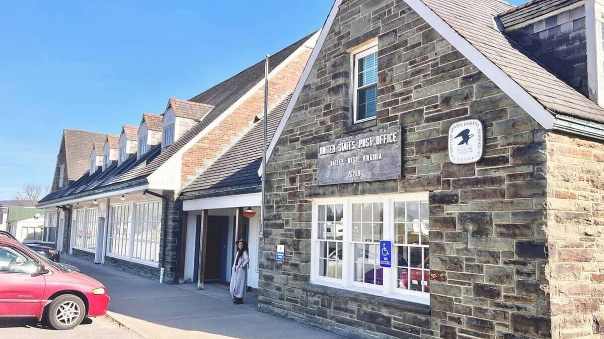 Dailey House | Historic DTC Lodge #9 - Cozy 1 Bedroom