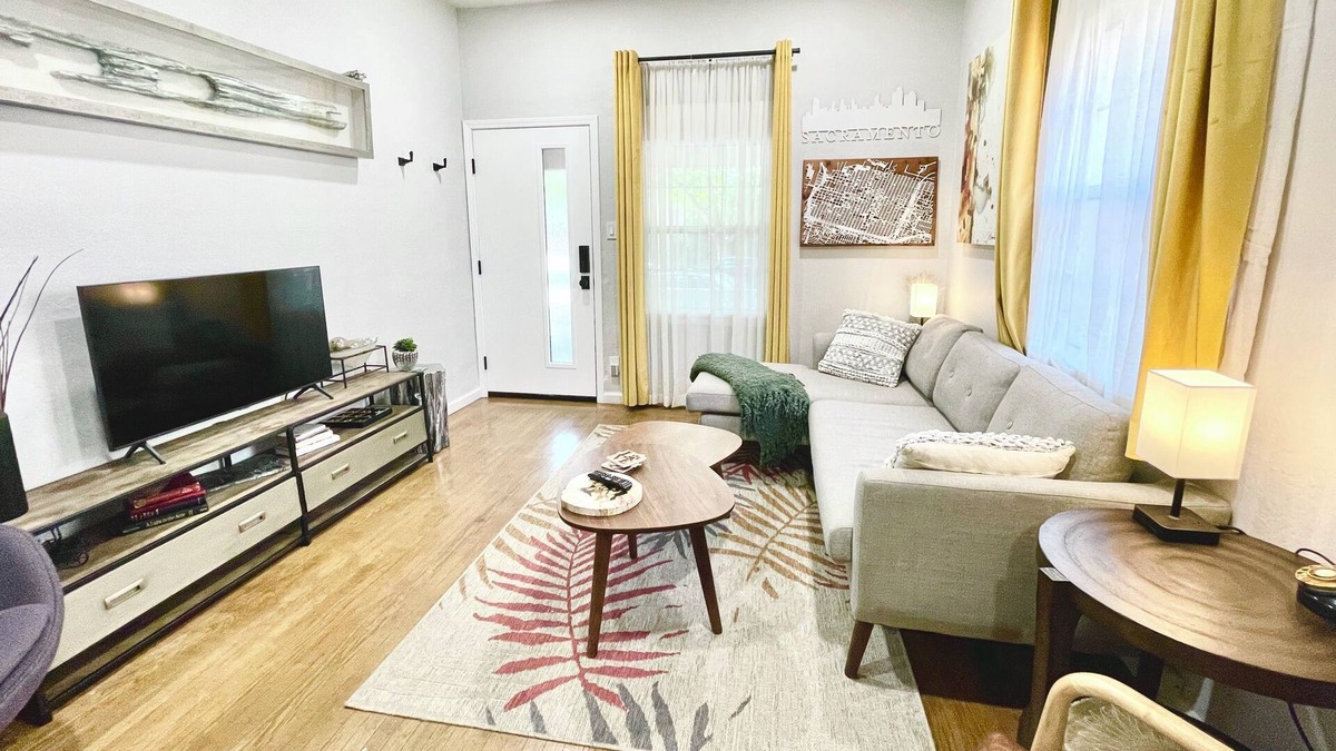 Central Sacramento Condo | Historic Duplex in the Heart of Midtown