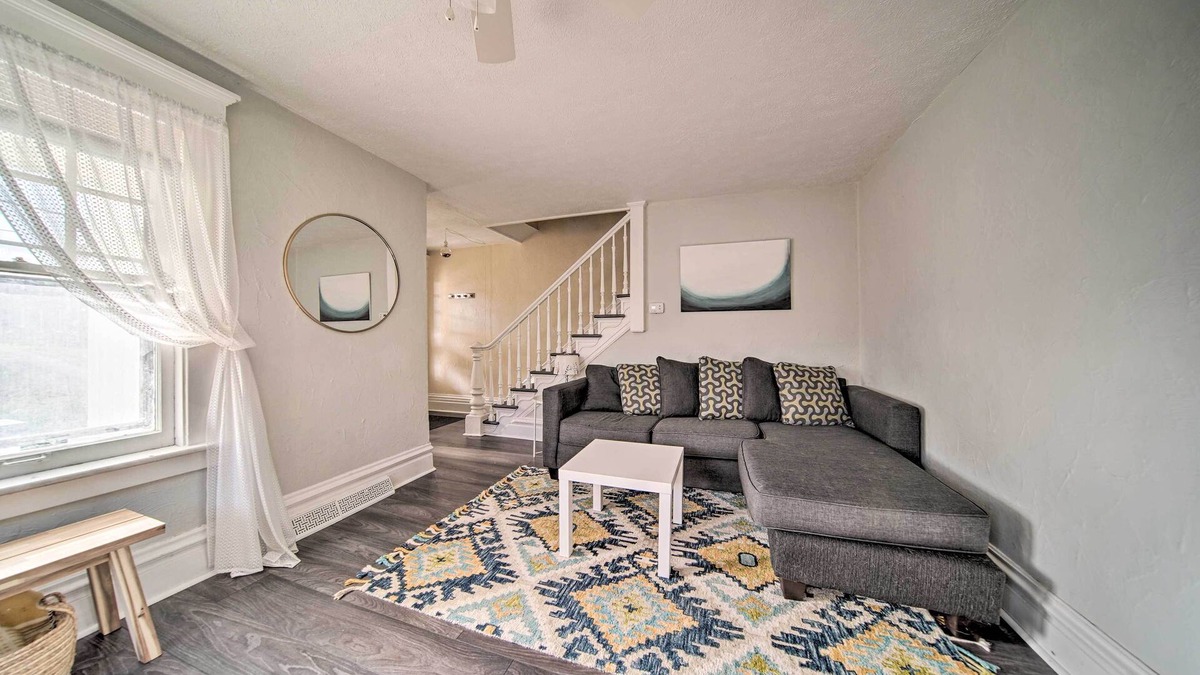 Erie House | Historic Family Home 2 Mi to Lake Erie & Zoo!