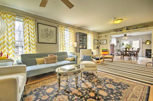 Gordonsville House | Historic Farmhouse with Chefs Kitchen Near Wineries