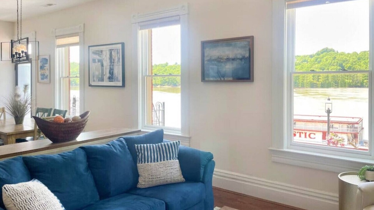 New Richmond Apartment | Historic Getaway w/Stunning River Views -3BR Suite