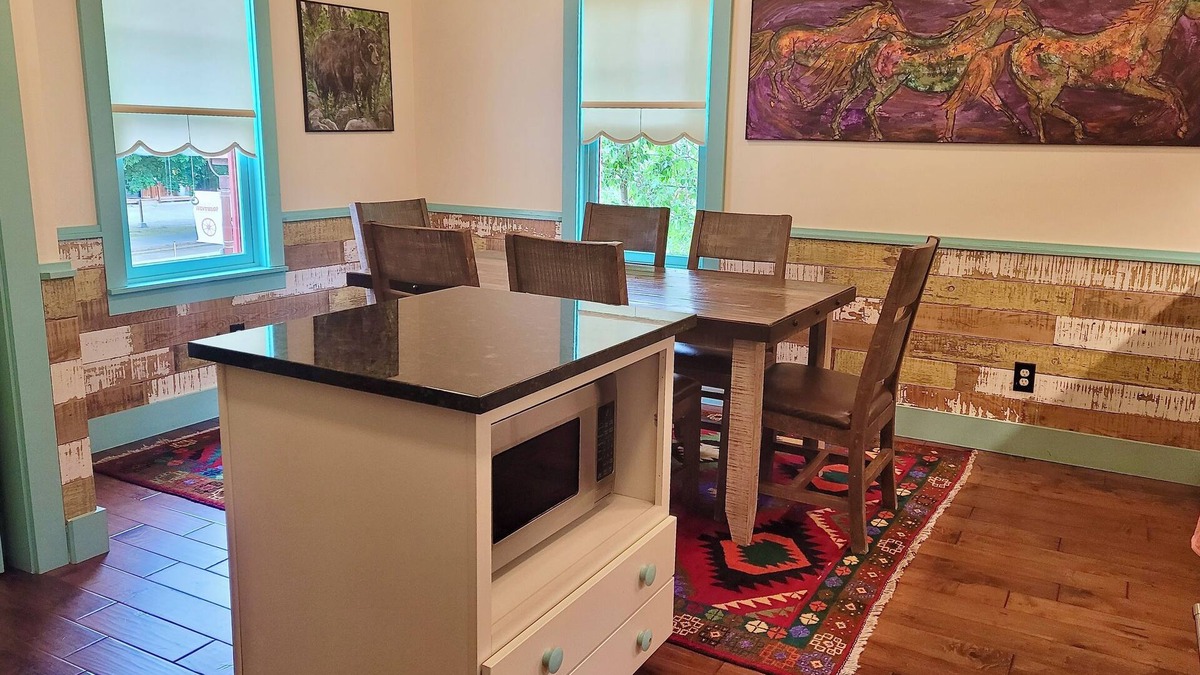 Winthrop Apartment | Historic Guy Waring House in Downtown Winthrop, Sleeps 5!