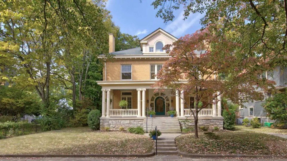 Northside District Apartment | Historic Hampton Court Unit 1
