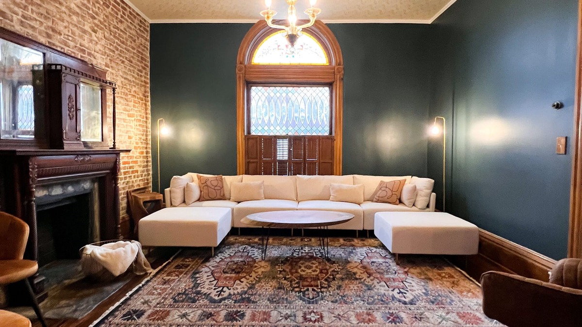 Northside District House | Historic Home in Downtown Lexington- Maryland Manor