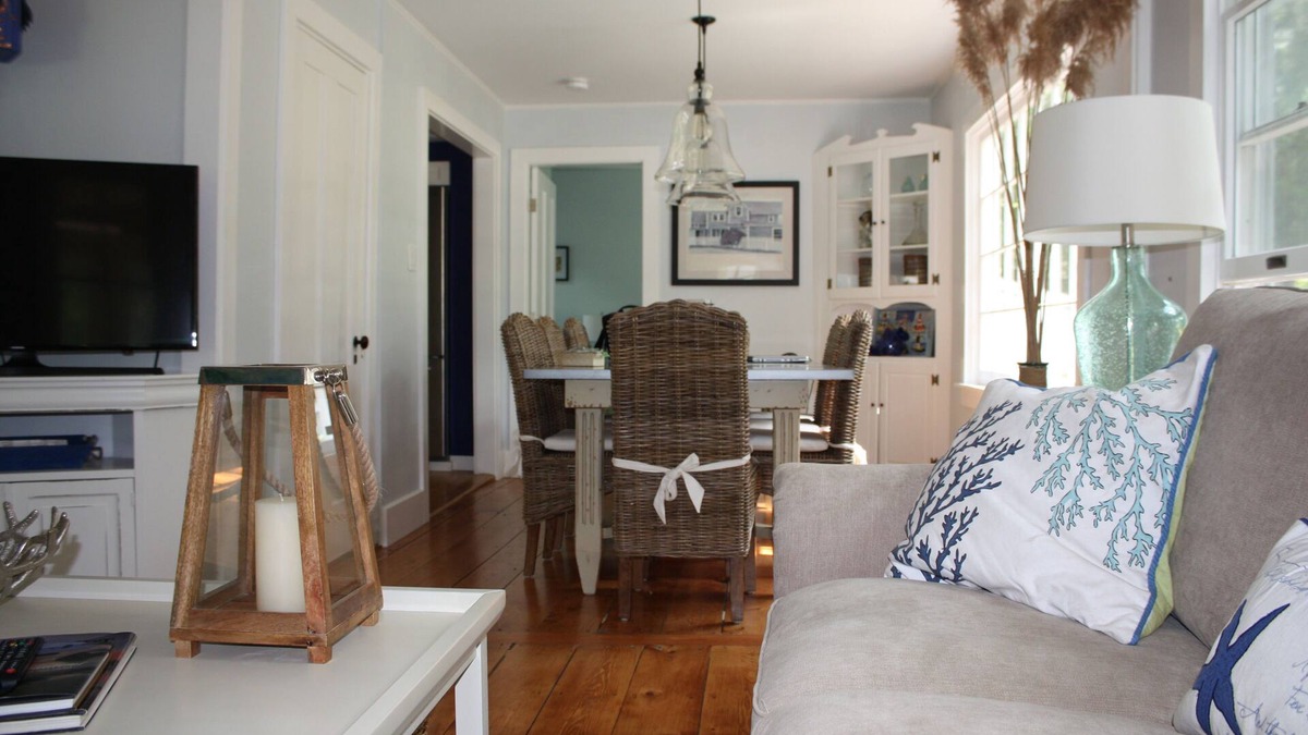 East Chop House | Historic Home in East Chop