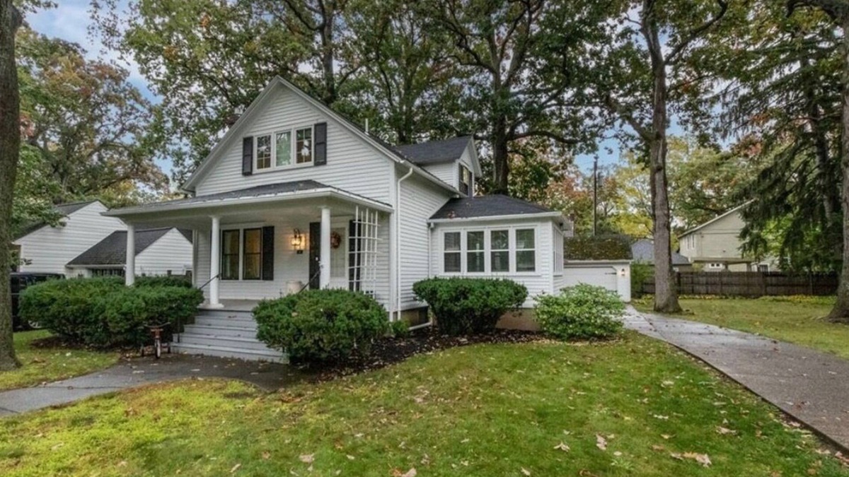 Lewiston House | Historic home in the Village of Lewiston - short walk to dining, concerts, river