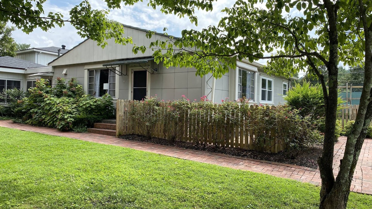 Cannon House | Historic Home Located in Downtown Barbourville Complete with Modern Comforts