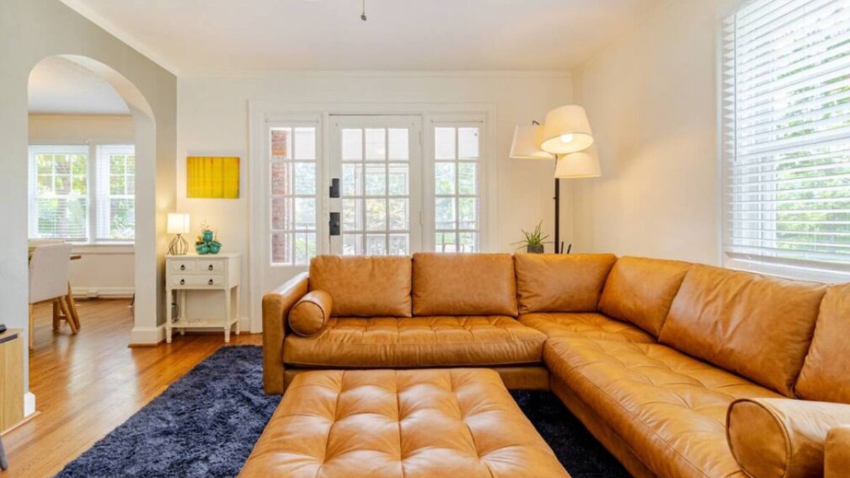 Old Towne House | Historic Home, Modern Conveniences 15 Minutes to Chattanooga. Great for Families