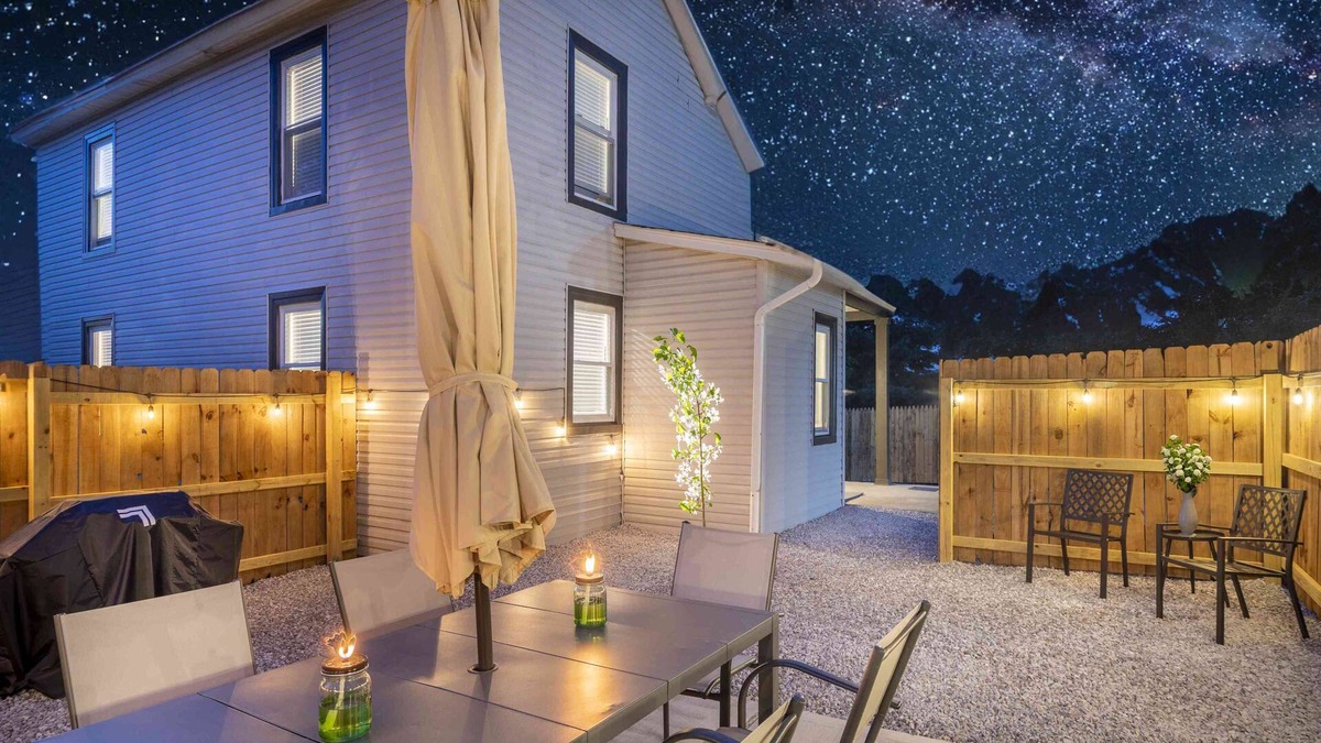 Walton House | Historic Home, Perfectly Located Between The Ark and The Creation Museum.