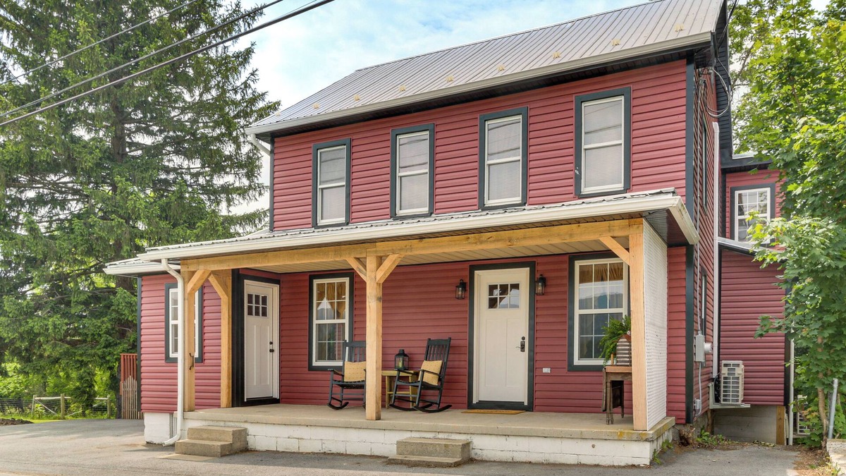 Dry Run House | Historic Home w/Mountain Views in Dry Run
