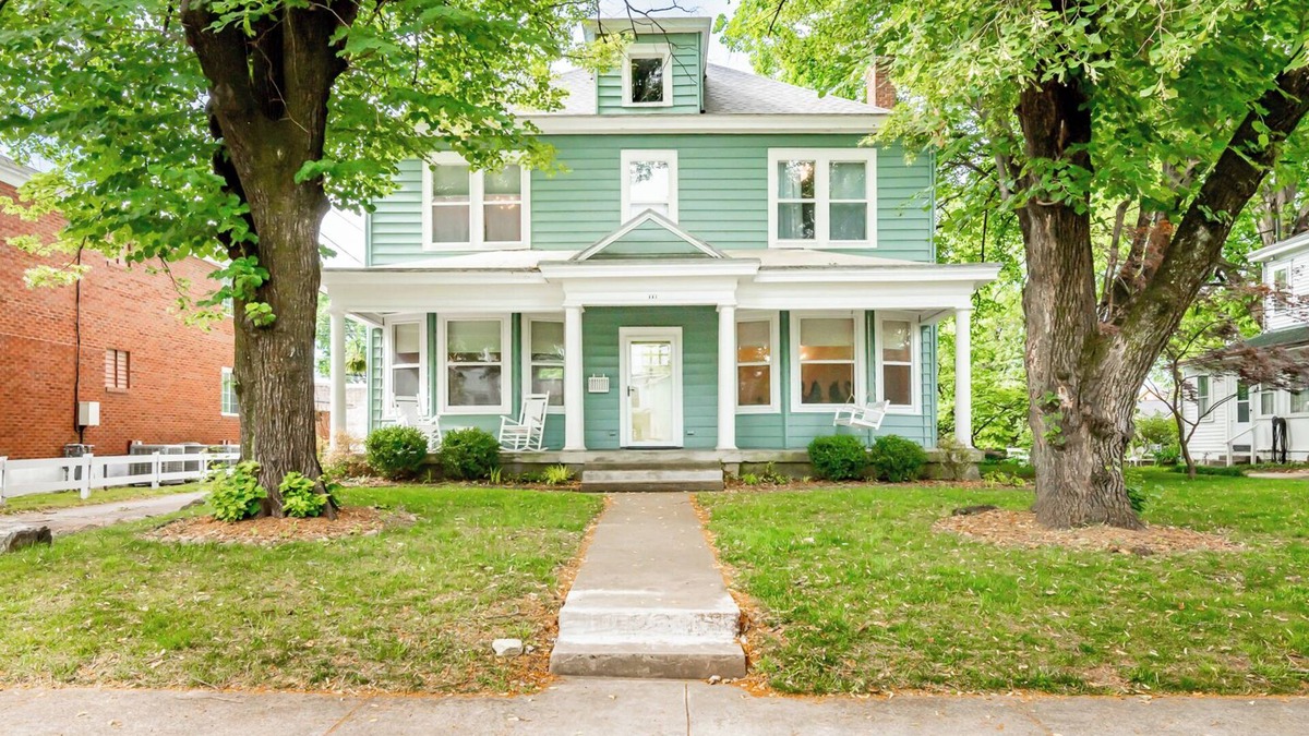 Bardstown House | Historic Home with Secret Speakeasy right Downtown