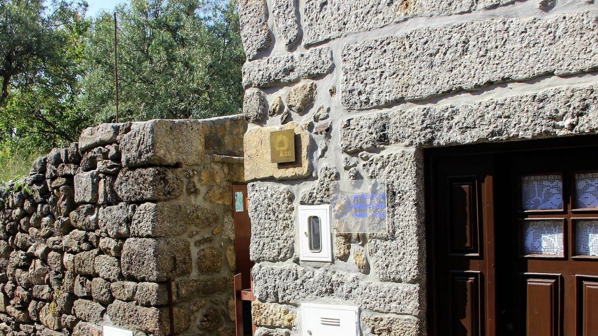 Linhares House | Historic House for Housing Tourism