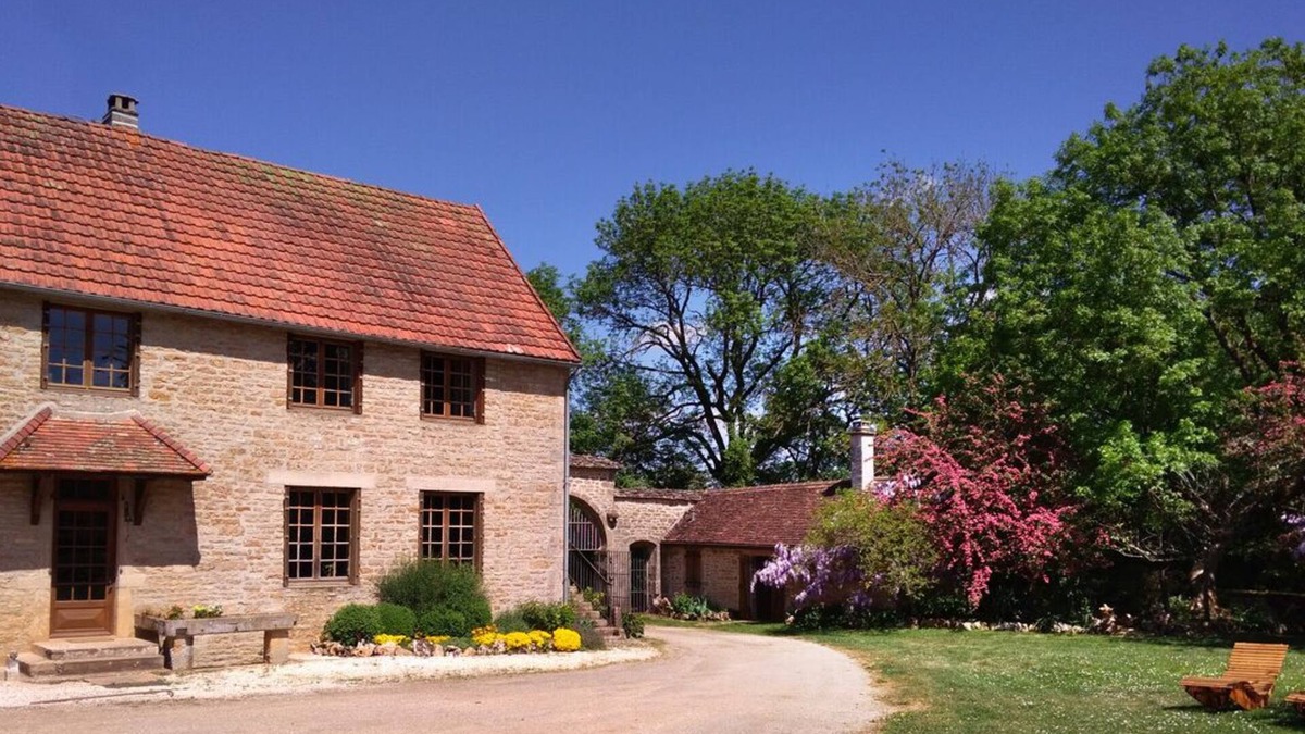 Eguilly House | Historic house with spa, sauna and hammam
