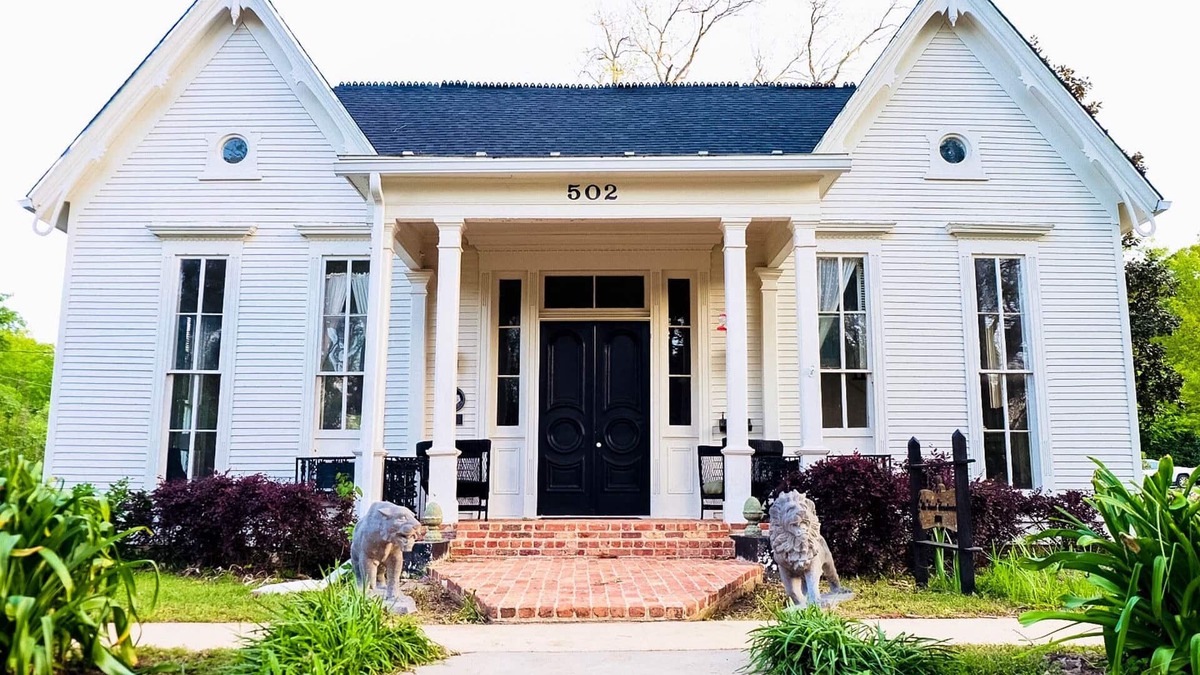 Jefferson House | Historic Jefferson French Townhouse