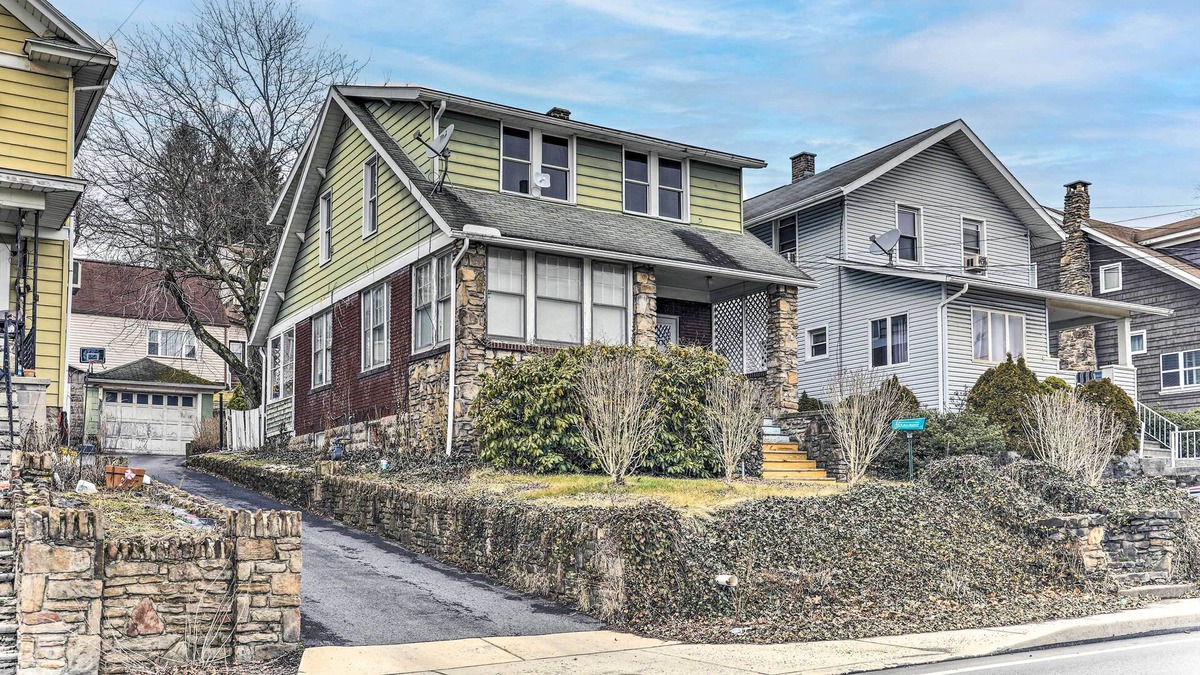 Ferndale House | Historic Johnstown Vacation Rental w/ Sunroom