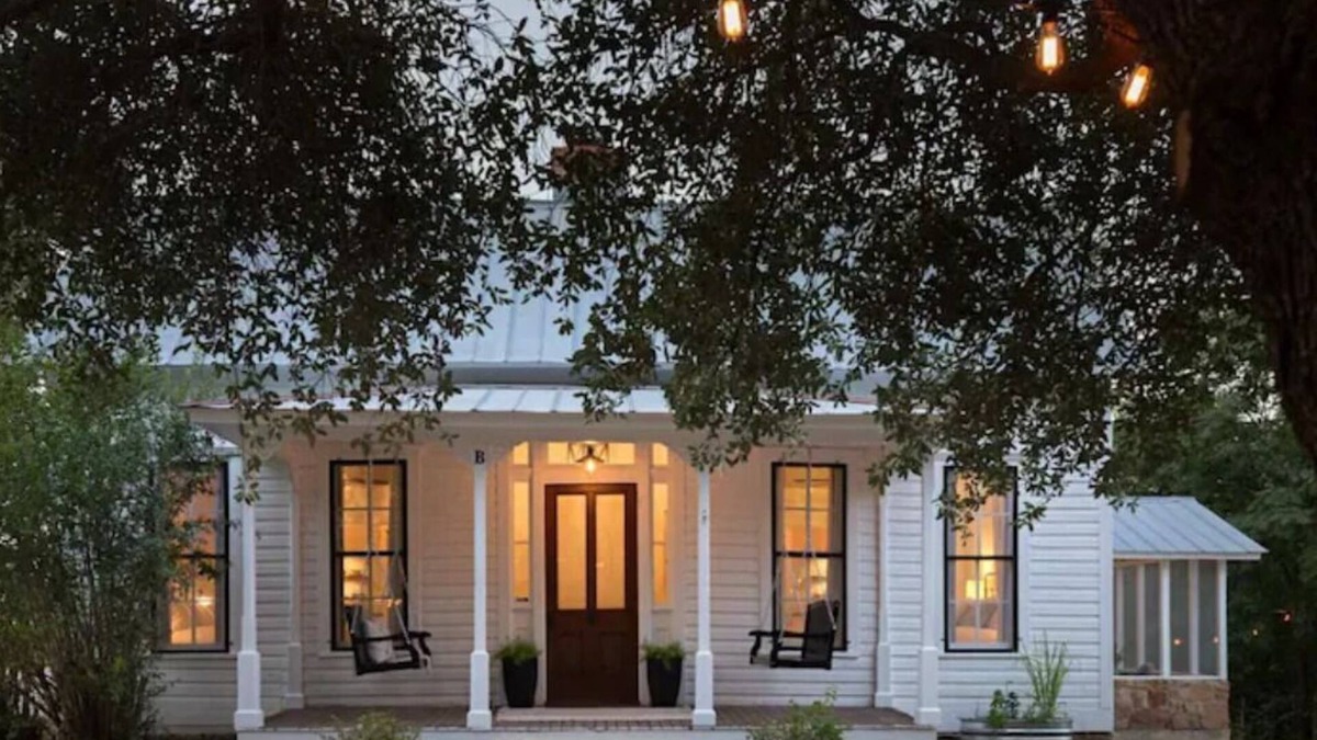 Llano Cottage | Historic Lodging on Outer Banks of Llano River, Steps to Historic Main Street