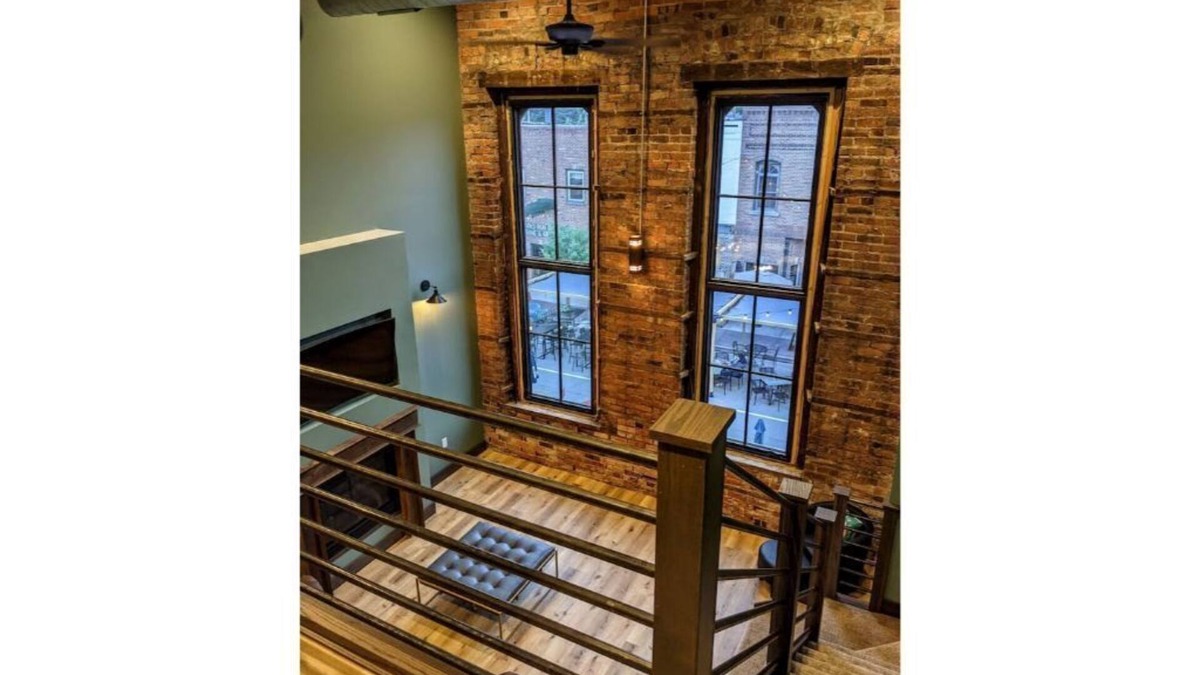 Utica Condo | Historic Loft/Charlotte Suite/Starved Rock/Utica