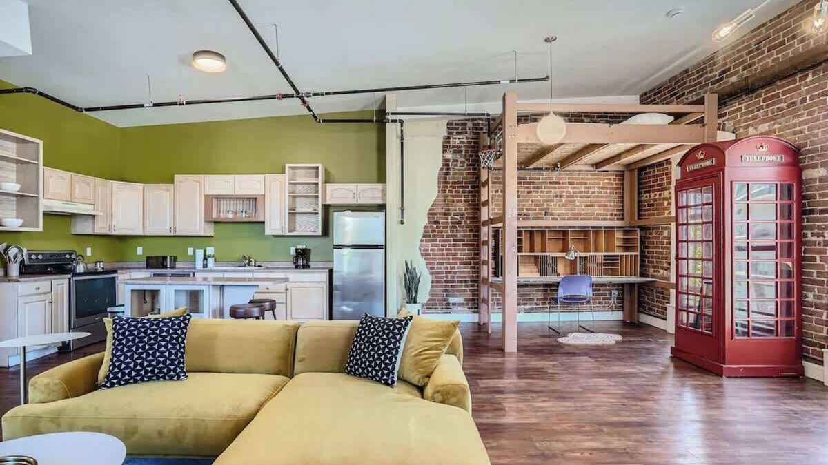 Ballpark Apartment | Historic Loft in Ballpark 30 Day Stay, Sleeps 4