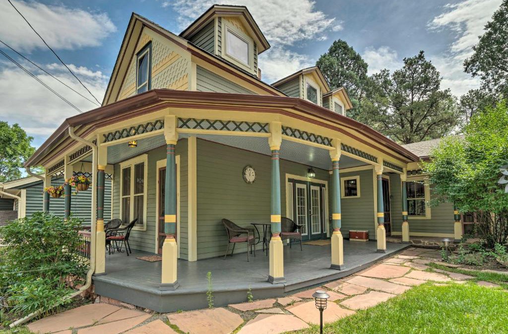 Manitou Springs House | Historic Manitou Springs Victorian Walk Downtown!