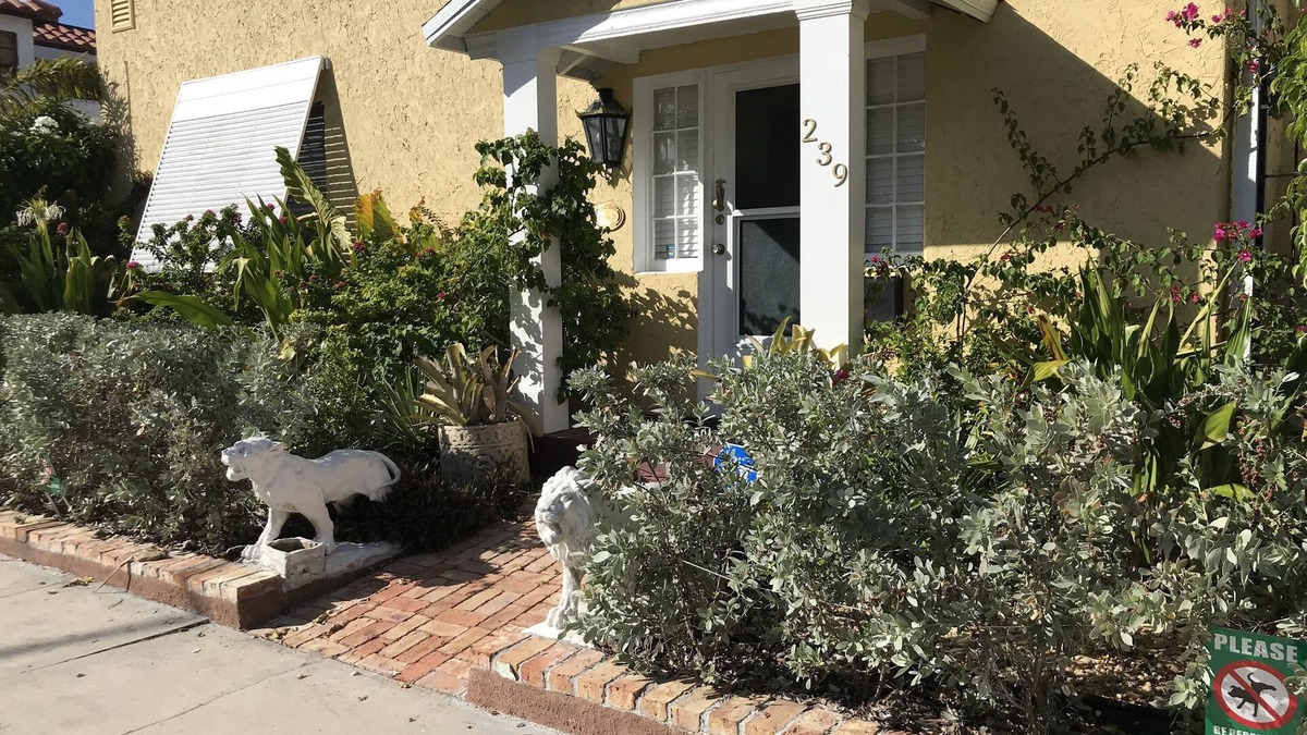 Southside House | Historic Mediterranean Two Bedroom Retreat