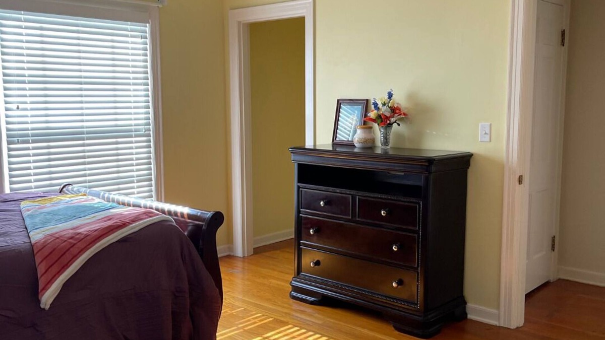 Mount Vernon House | Historic Mt. Vernon House - Perfect family home, walking distance from downtown