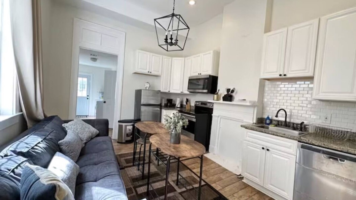 Mid-City House | Historic New Orleans Shotgun Home 5 Minutes to French Quarter - Spacious! 2916