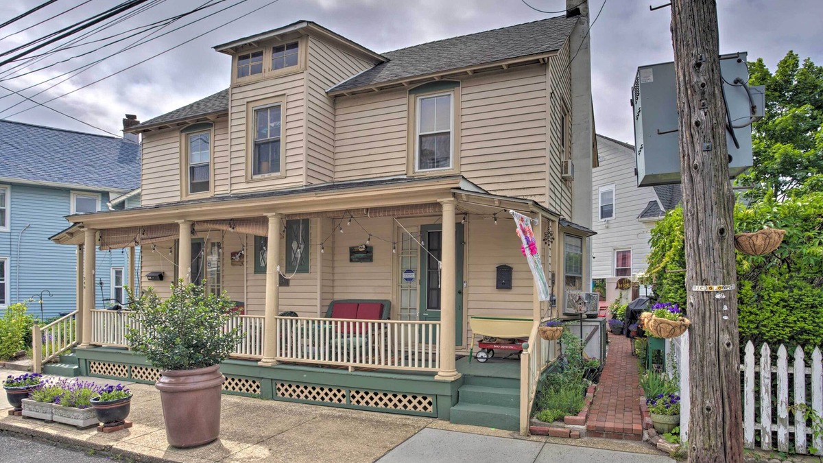 Ocean Grove House | Historic Ocean Grove Home - Walk to Beach!