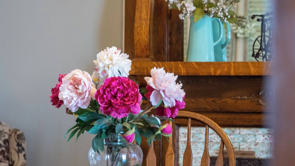 Arvada House | Historic Olde Town/Dogs/Kids/Red Rocks/Rocky Mtns/Light Rail to Denver