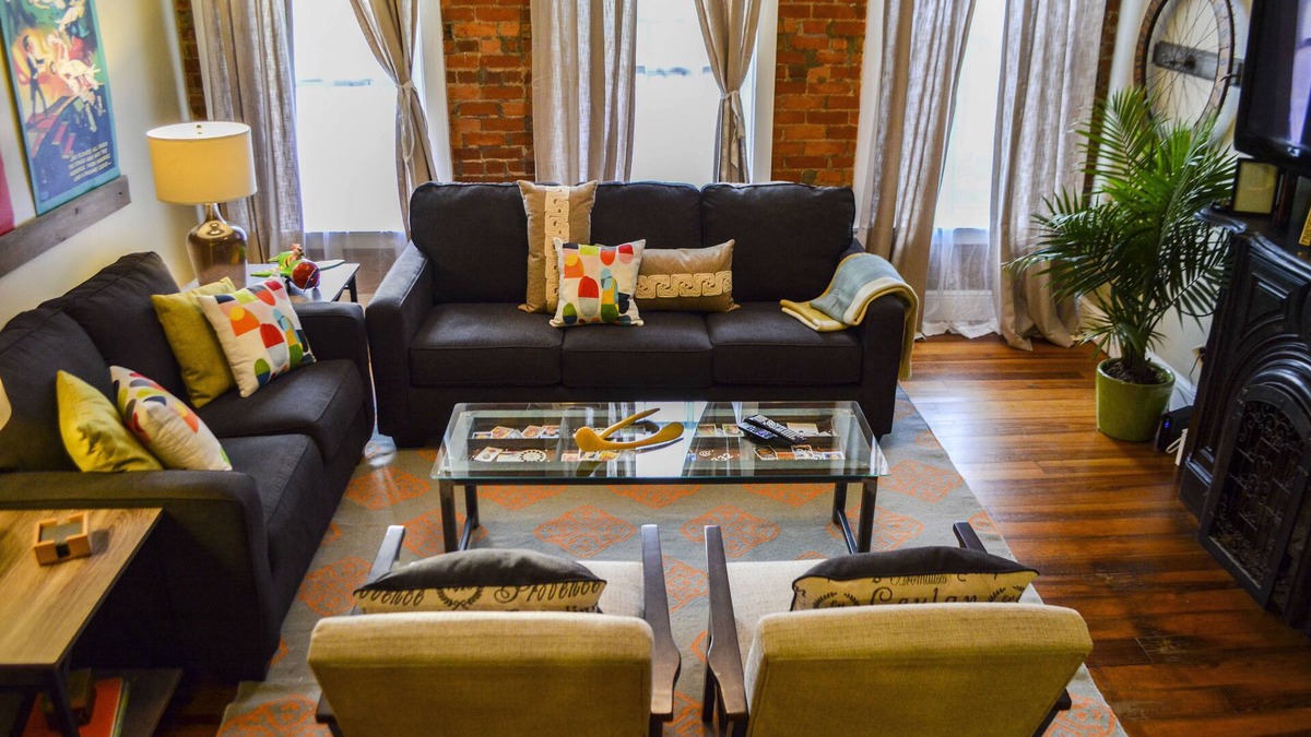 Over-the-Rhine Apartment | Historic OTR on Main Street, Central to all and Free Parking