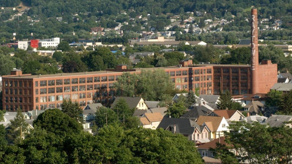 Williamsport Apartment | Historic "Pajama Factory" 3rd Floor Studio Loft