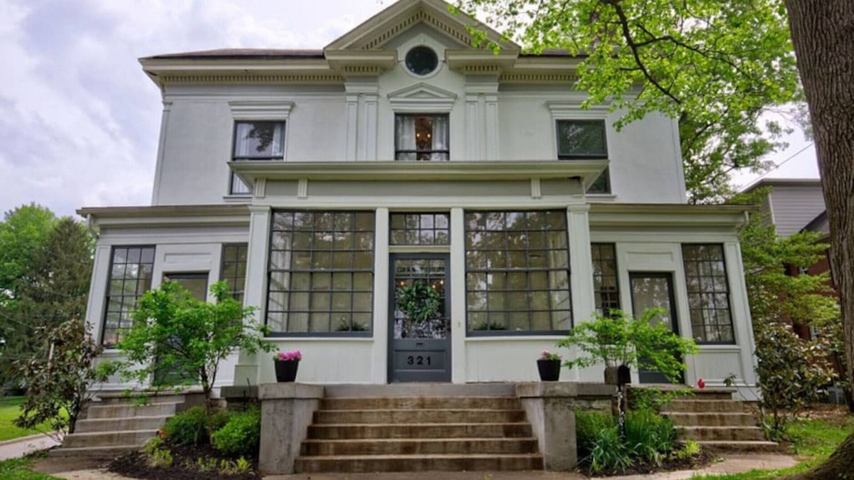 Crescent Hill House | Historic Peterson Mansion
