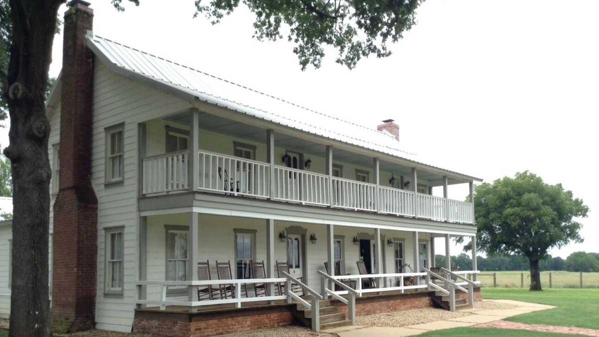 Franklin House | Historic Ranch, great for groups, wonderful outdoors