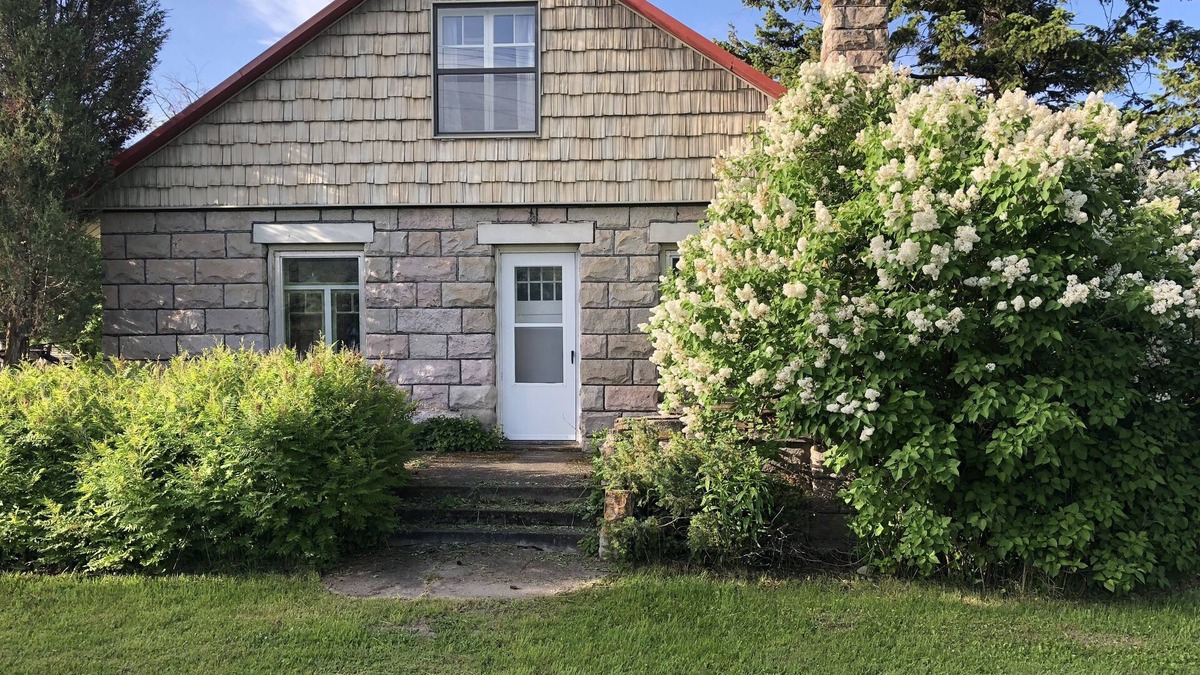 Swan Valley House | Historic Ranch House on Rainey Creek
