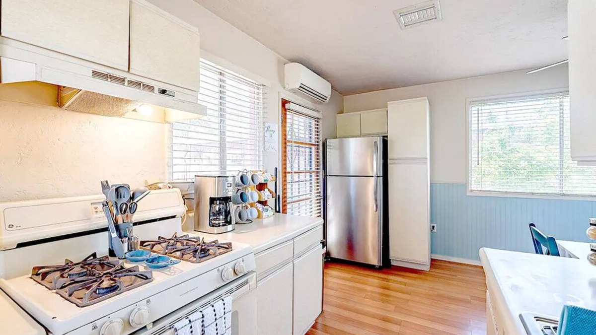 Blenman-Elm Cottage | Historic Retro Modern Guesthouse + 1BA Tucson Retreat - Low Summer Rates! 🏡