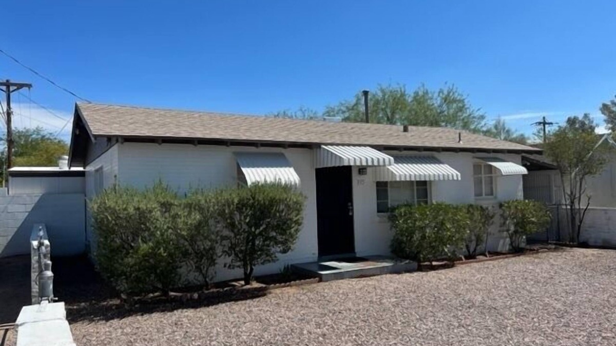 Rincon Heights House | Historic Rincon Heights 1BR and Parking