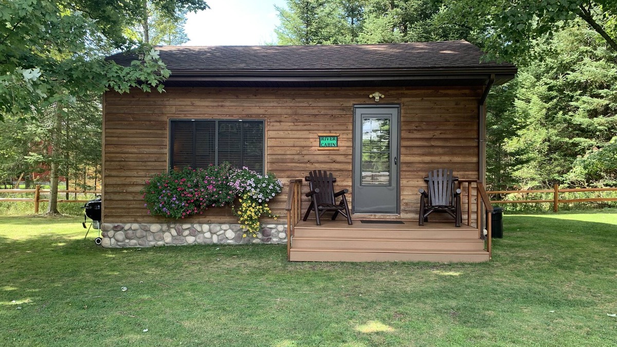 Grayling Cabin | Historic 'River Cabin' On The 'Holy Waters' Of The AuSable with AC