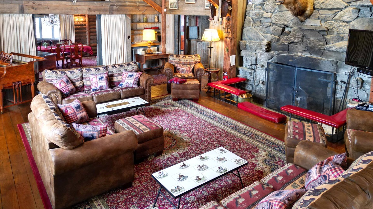 Lake Placid House | HISTORIC RIVER RANCH LAKE PLACID WITH SPECTACULAR MOUNTAIN VIEWS STR-200325