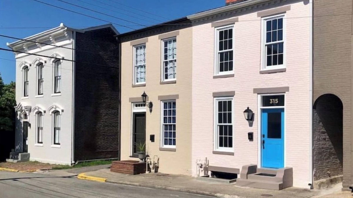 Madison House | Historic Row House in the heart of downtown Madison