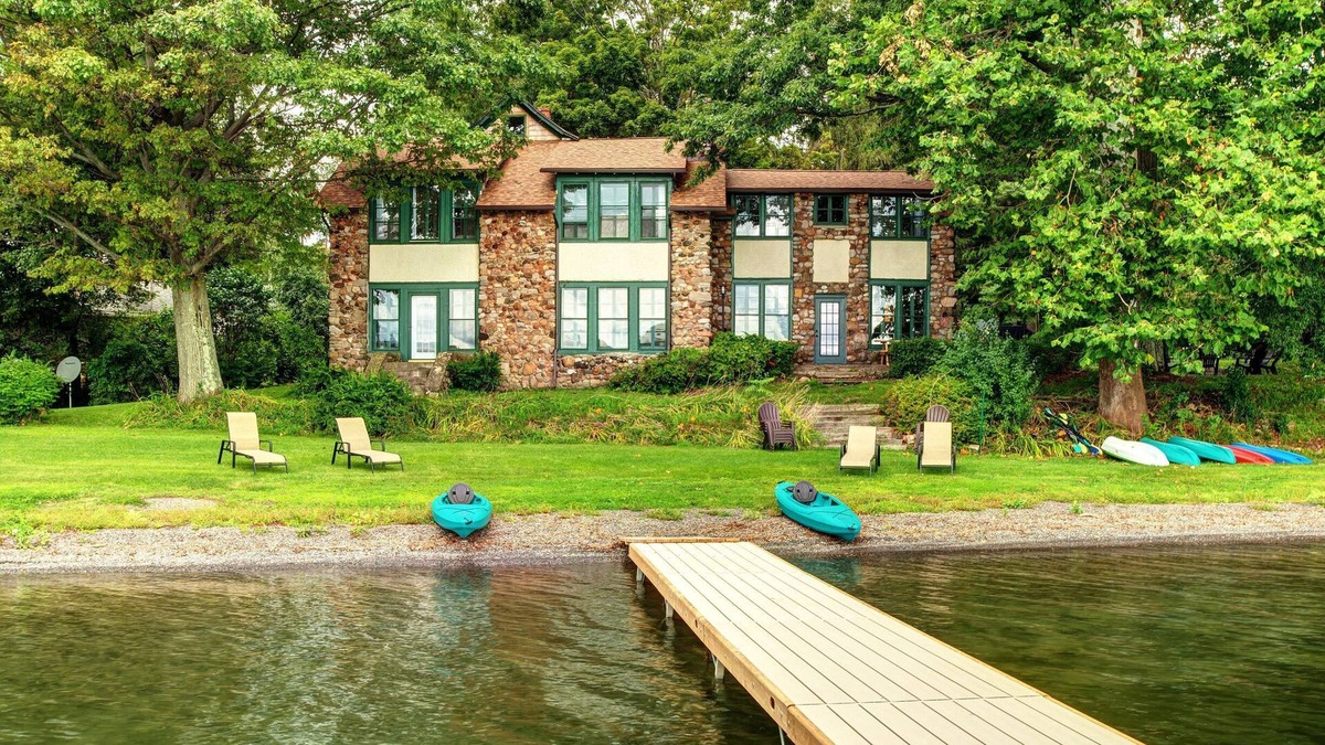 Moravia House | Historic Samuel Hopkins Adams 6bd/4 bath- Level lakefront Home sleeps 14!