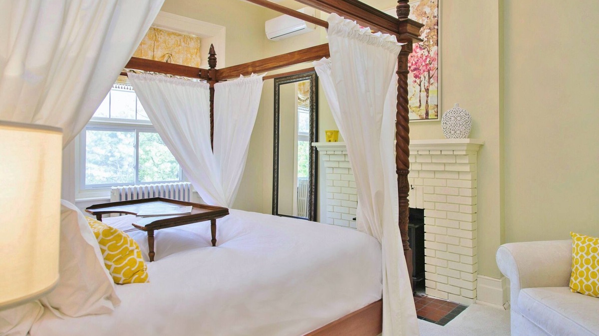 Kingston Apartment | Historic & Spacious Two-Bedroom Luxury Suite